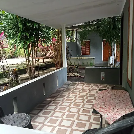 Tangkoko Ranger Homestay Bitung Exterior photo