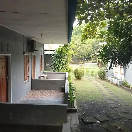 Tangkoko Ranger Homestay Bitung Exterior photo