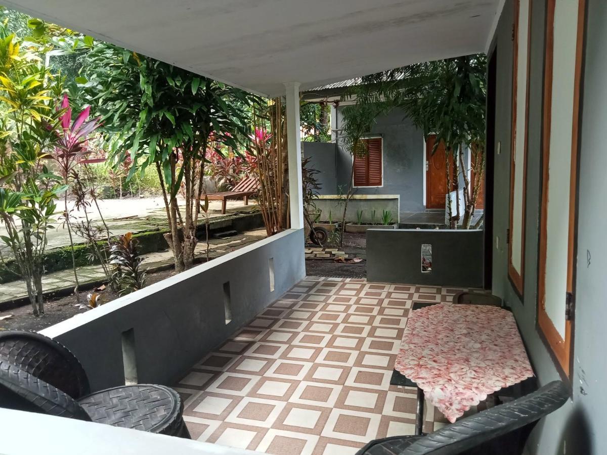 Tangkoko Ranger Homestay *